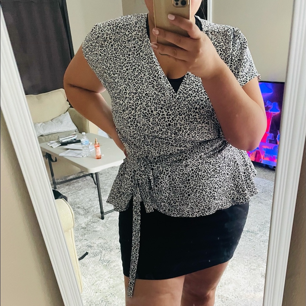 Vince Camuto | Polkadot Blouse